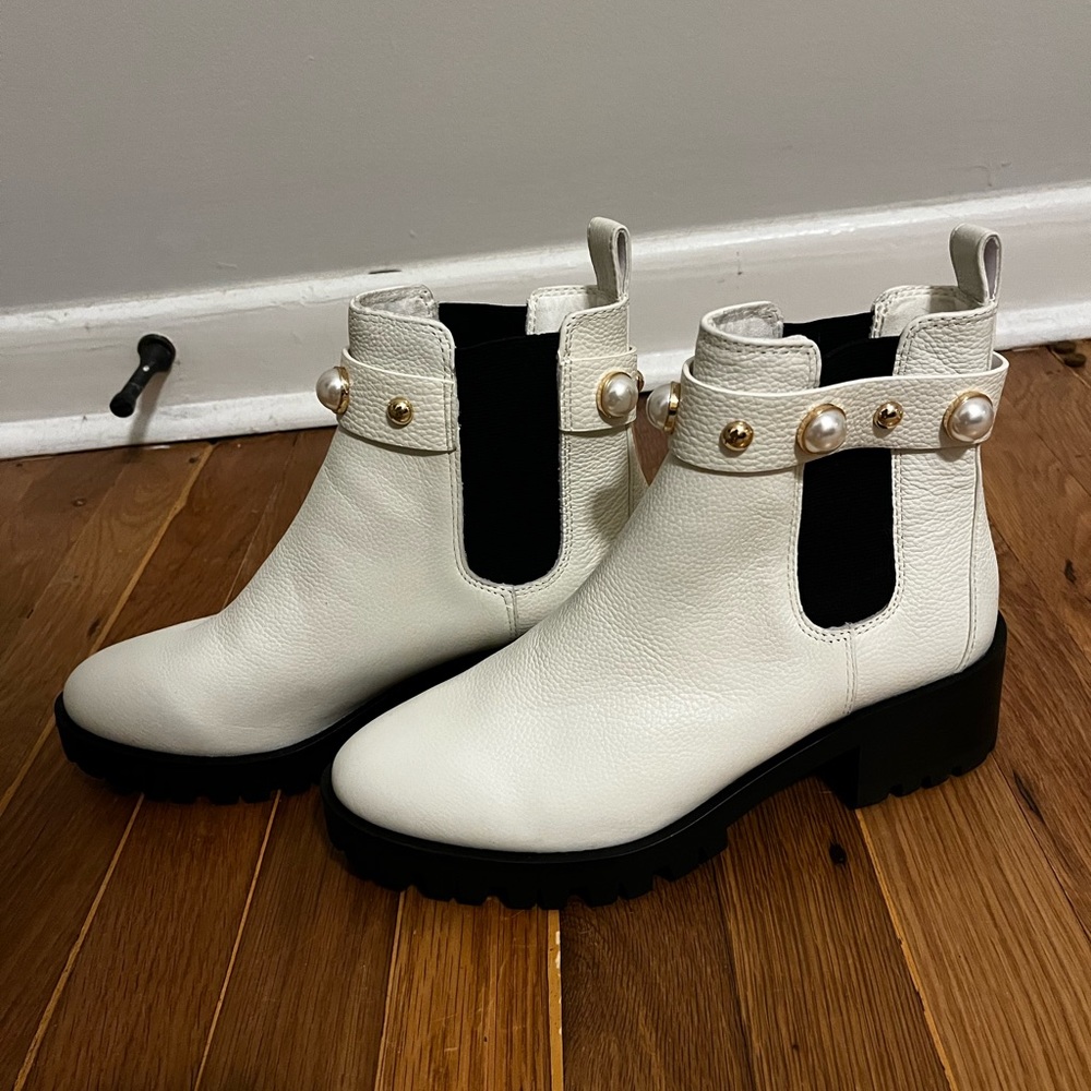 Karl Lagerfeld Women's Boots Size 8 White